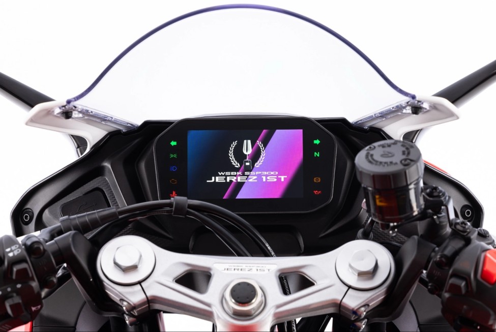 Dashboard tft 7" conectividad mirroring 