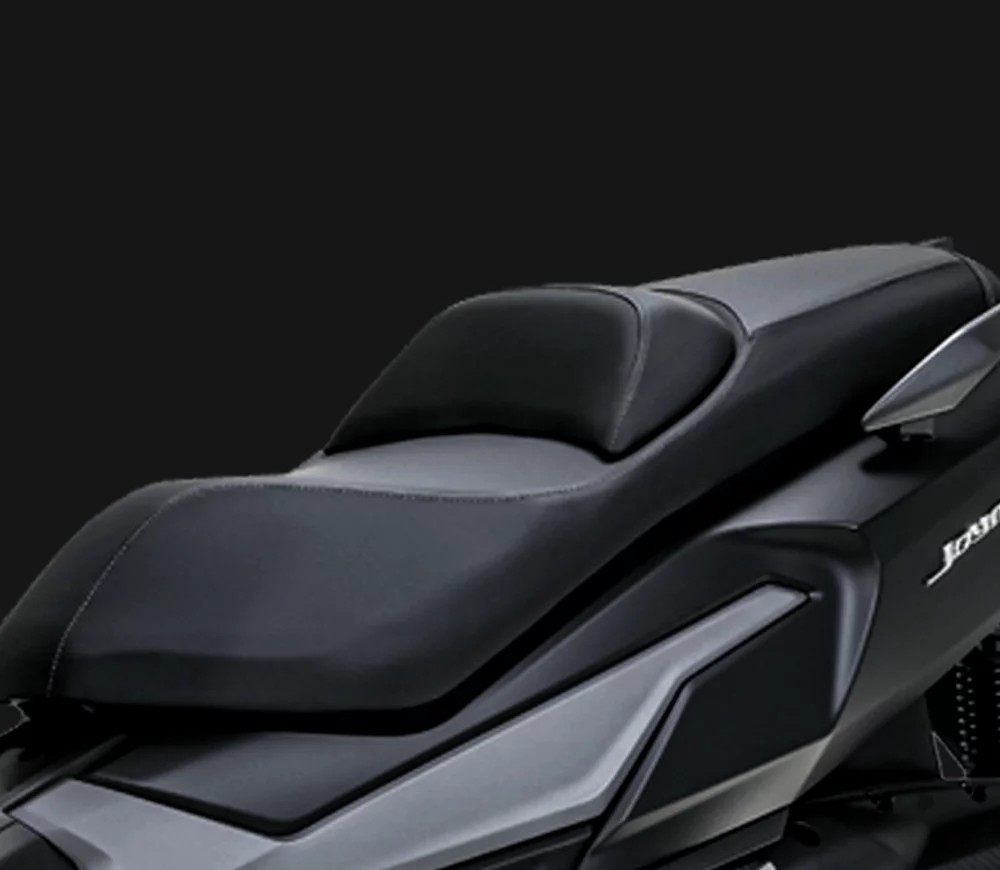 Asiento con respaldo ajustable
