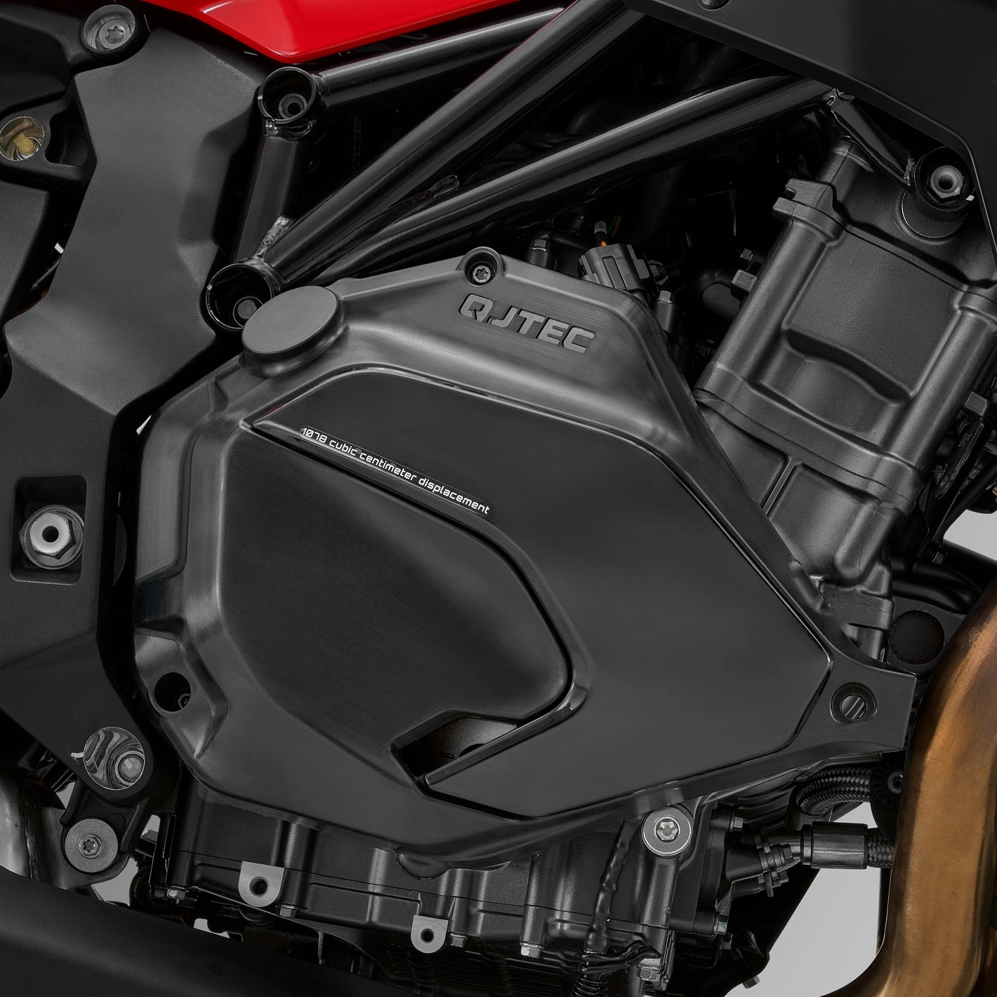 MOTOR TETRACILÍNDRICO 16 VÁLVULAS