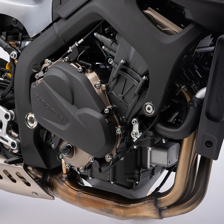 MOTOR TETRACILÍNDRICO 778 cc