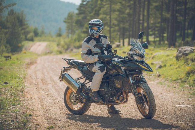 QJ Motor SRT 900SX TRAIL