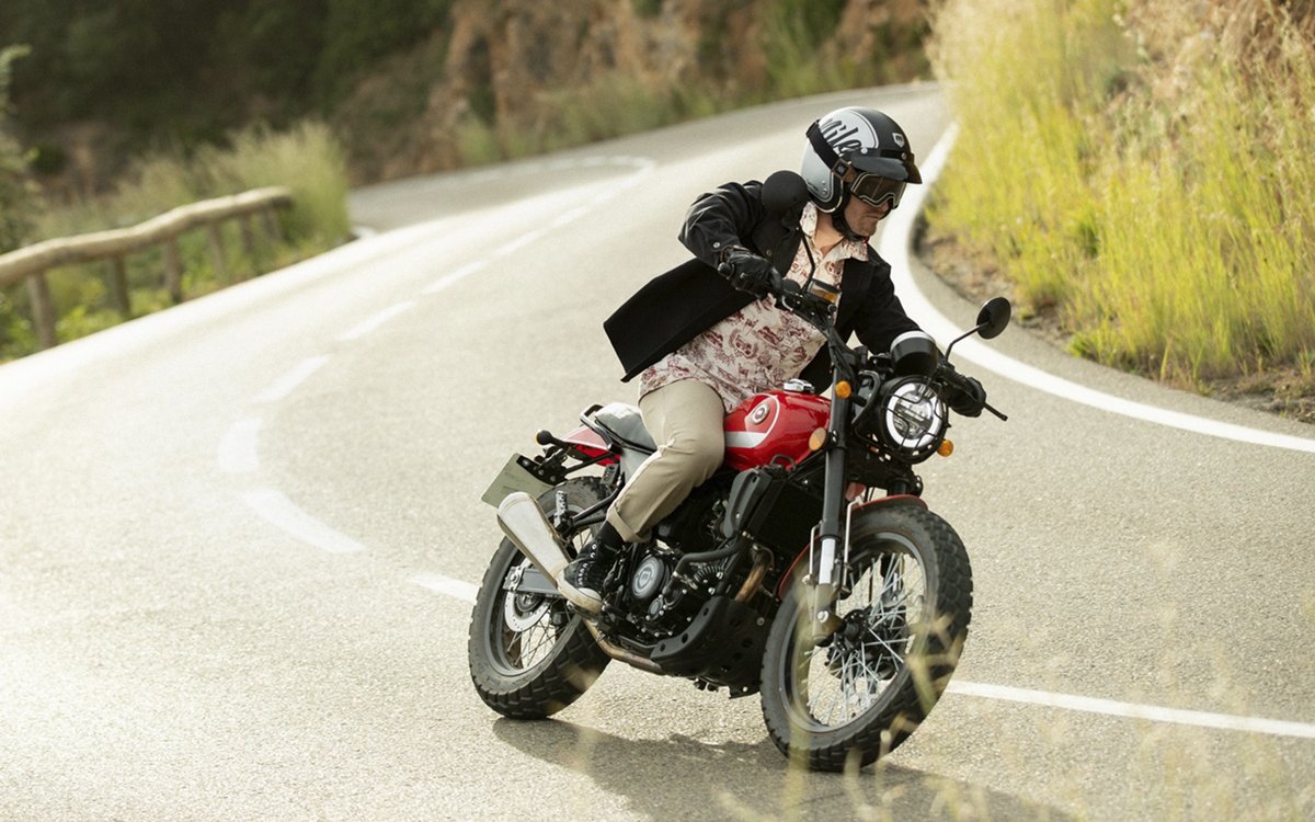 Macbor Eight Mile 125 LC